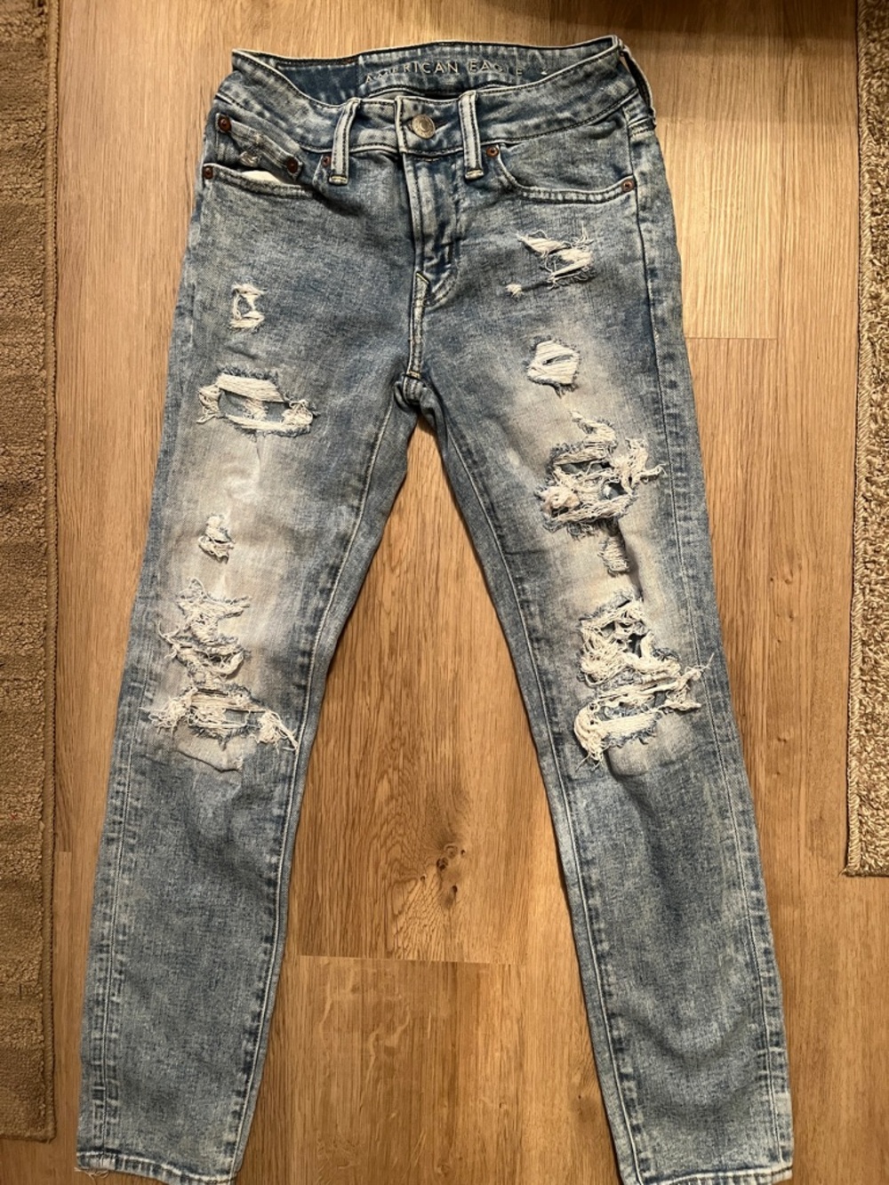 American Eagle Outfitters Light Blue Denim Jeans